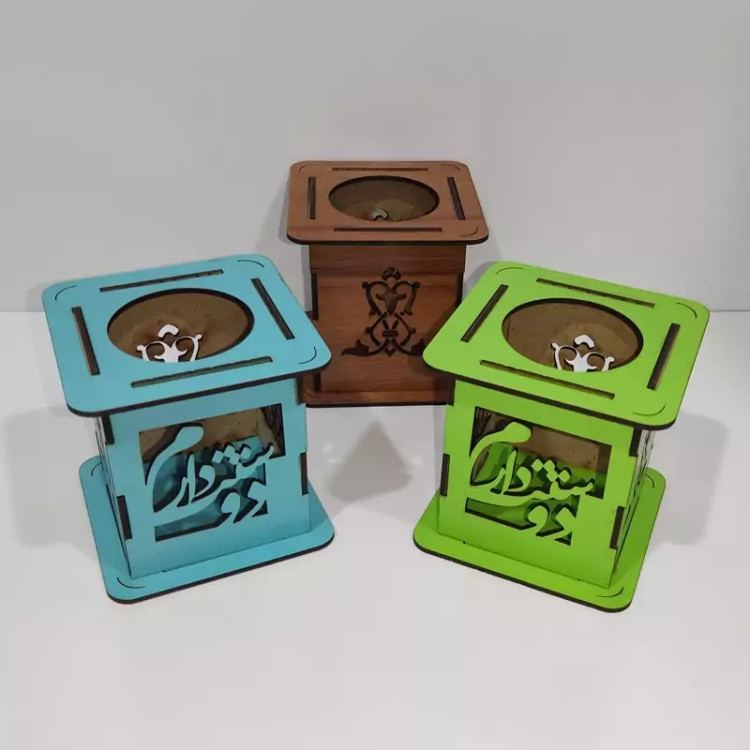 جامدادی رو میزی ام دی اف سه میل با طرح دوست دارم کد D-3 سه رنگ