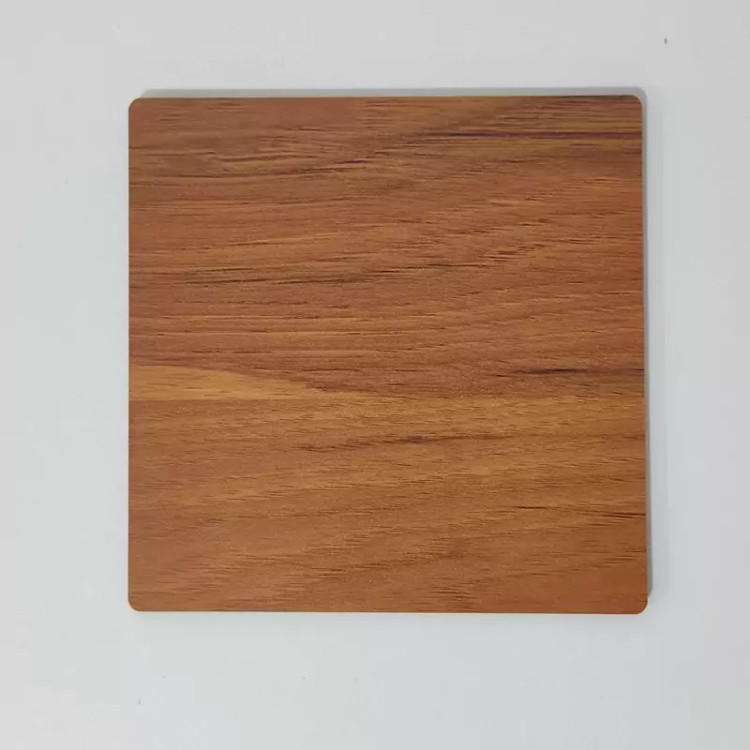 زیر لیوانی مربع طرح چوب رنگ قهوه ای روشن (فندوقی) بسته3عددی سایز9.5cm