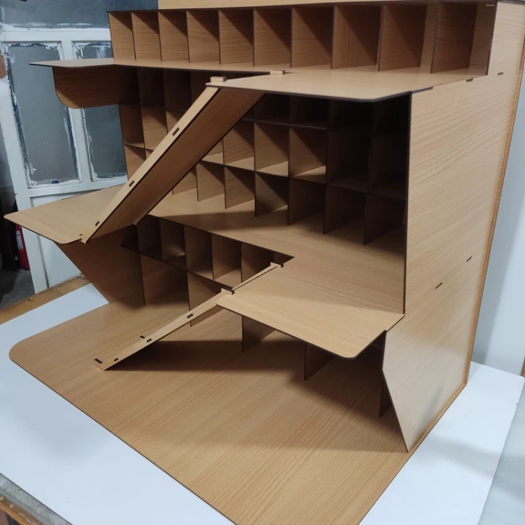 پارکینگ طبقاتی کودک بازی و سرگرمی